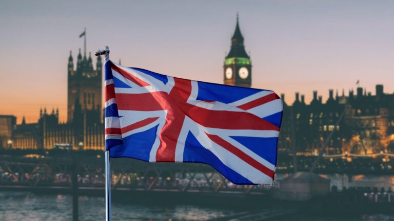 Yeniden Küresel Güç Olmak İsteyen İngiltere’nin Stratejisi