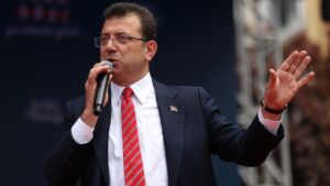 CHP’de seçim muhasebesi: İmamoğlu ‘değişim’ mesajı verdi