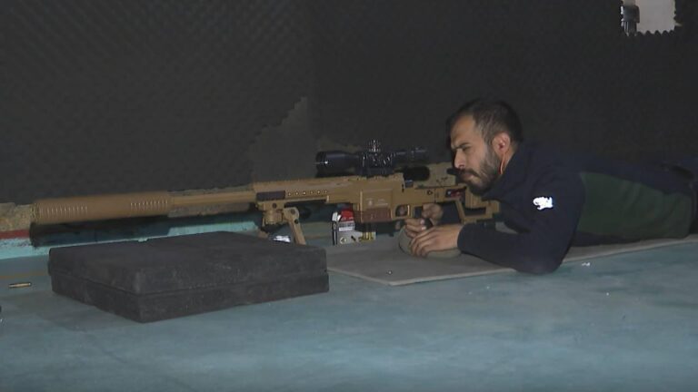 Türkiye’nin milli keskin nişancı tüfeği ailesini TRT Haber görüntüledi