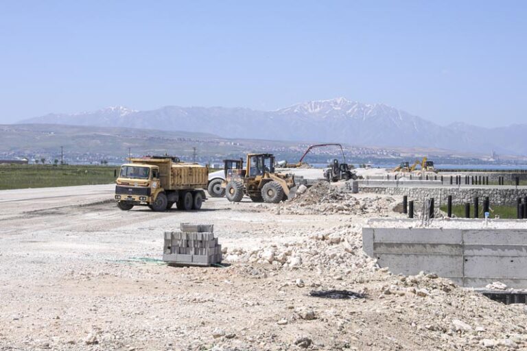 Sahil Yolu İle Van Geleceğin Cazibe Merkezi Olacak