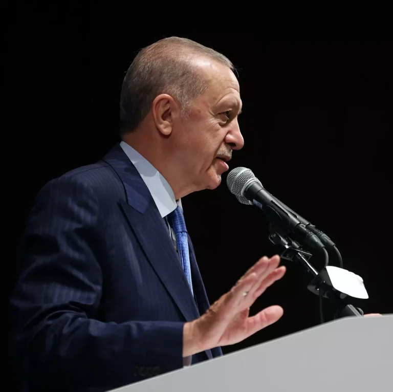 Cumhurbaşkanı Erdoğan, “Çalışanlarımızı enflasyona ezdirmeyeceğiz dedik, ezdirmedik”