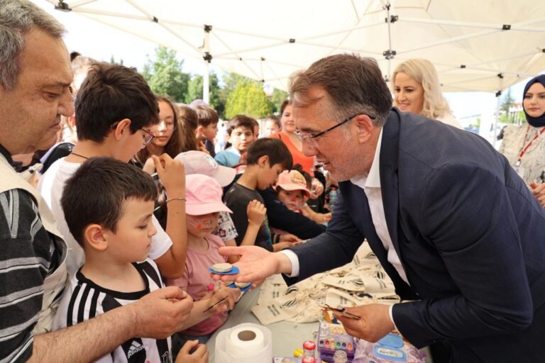 Nevşehir Belediyesi tarafından düzenlenen “Babafest” etkinliği renkli görüntülere sahne oldu