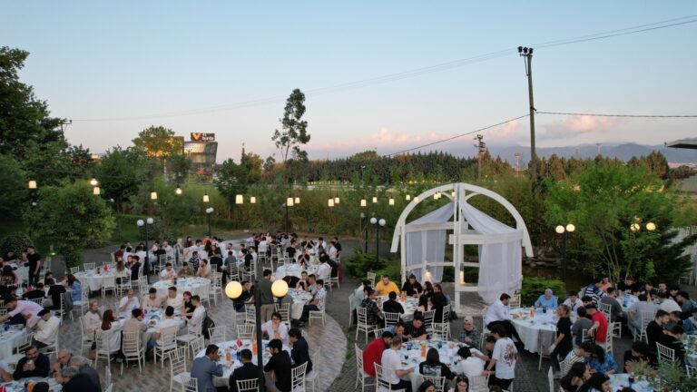 Kocaeli Ticaret Odası’nın (KOTO) mezunları Pilav Günü’nde buluştu