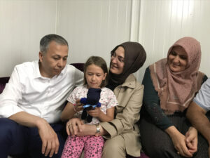 Cumhurbaşkanı Recep Tayyip Erdoğan, Depremzede Aile İle Bayramlaştı