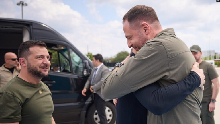 Rusya Ukraynalı komutanların serbest bırakılmasına tepkili, ABD konuyu “yakından izliyor”