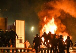 Fransa’da Polis Şiddetine Yönelik Protestolar Neyin Habercisi?