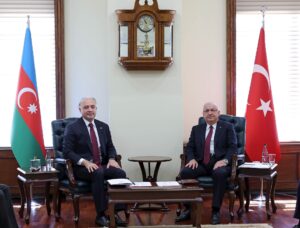 Millî Savunma Bakanı Yaşar Güler ve Azerbaycan Cumhurbaşkanı Yardımcısı Halid Ahadov ile Bir Araya Geldi