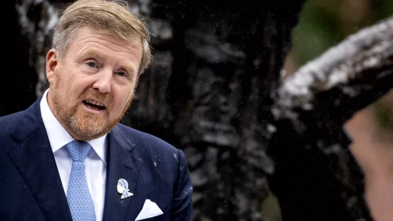 Hollanda Kralı, ülkesinin kölelik geçmişi için resmi olarak özür diledi