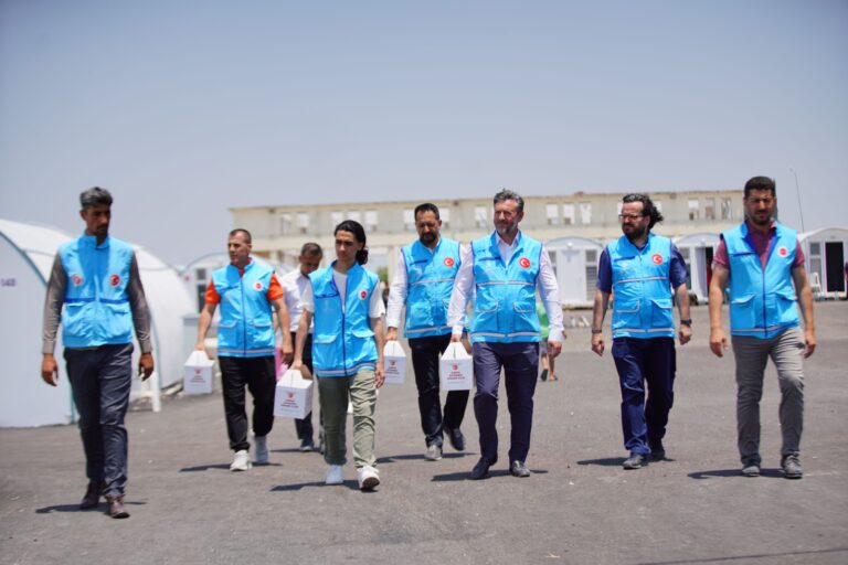 TDV deprem bölgesinde 316 binden fazla depremzedeye kurban eti ulaştırdı