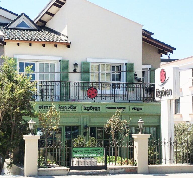 İZGÖREN Akademi’nin kurucusu ve Eğitim uzmanı Ahmet Şerif İzgören, “Aile şirketlerinde kurumsallaşma şart”