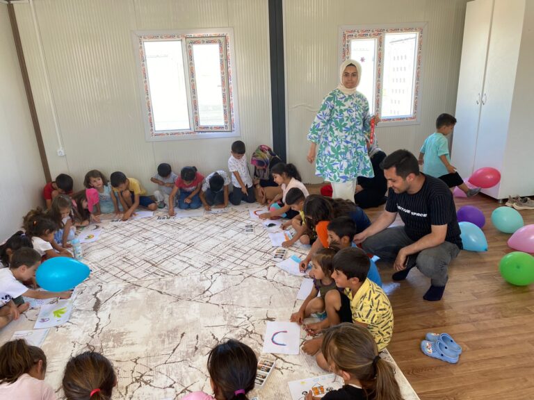 Konteyner Kentleri birer Eğitim Yuvasına dönüştürülüyor