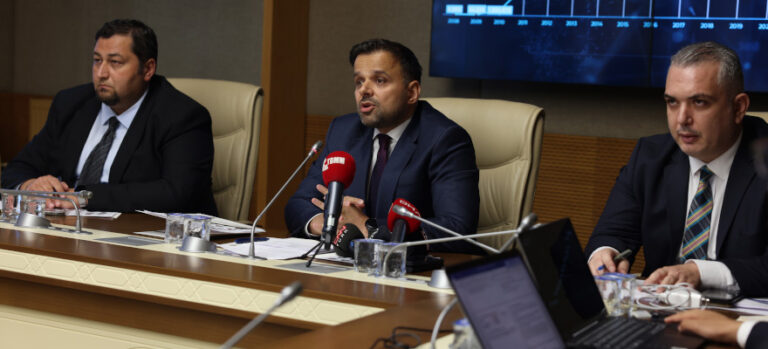 TBMM Sanayi, Ticaret, Enerji, Tabii Kaynaklar, Bilgi ve Teknoloji Komisyonunda “Dijitalin yüzyılında e-devlet kapısı” konulu bilgilendirme sunumu