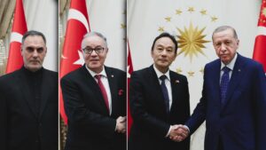 Büyükelçilerden Cumhurbaşkanı Erdoğan’a güven mektubu