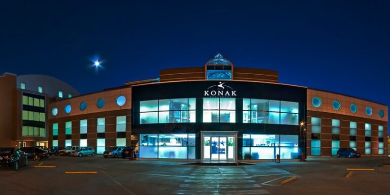 Hayriye Serra Yenal Özel Konak Hastanesi’ne Teşekkür Etti