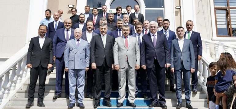 Bakan Tekin Erzurum’da eğitim alanında atılacak adımlar için istişarelerde bulundu