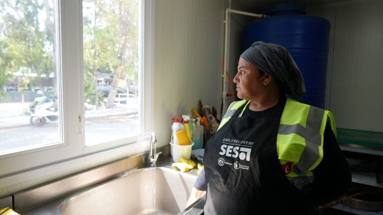 Aysel Çağlar, “Bu Aşevi sayesinde çocuğum, hayatını riske atan hastalığının tedavisini olabilecek”