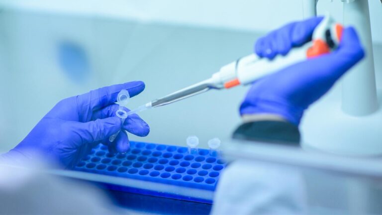 Bilim insanları olmayan hastalıklar için aşı geliştiriyor