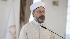 Diyanet İşleri Başkanı Erbaş, GKRY’deki cami saldırısını kınadı