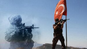MSB: 1’i FETÖ ve 1’i PKK üyesi 2 terörist yakalandı
