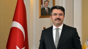 Yolun açık olsun güzel insan…Okay Memiş!