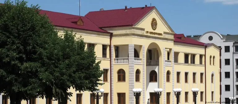 Dağlık Karabağ’daki Ermeni yönetimi kendini feshediyor