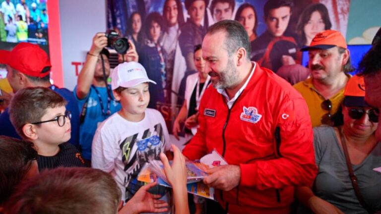 TRT Genel Müdürü Sobacı TEKNOFEST’i ziyaret etti