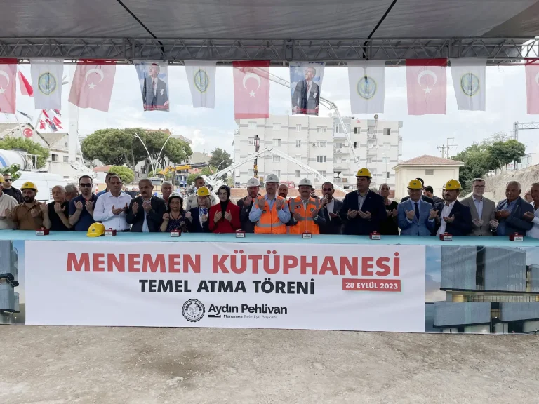 AK Parti Genel Başkan Yardımcısı Dağ, İzmir’de kütüphane temel atma törenine katıldı