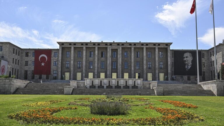 TBMM 28. Dönem 2. Yasama Yılı mesaisine 1 Ekim Pazar günü başlayacak