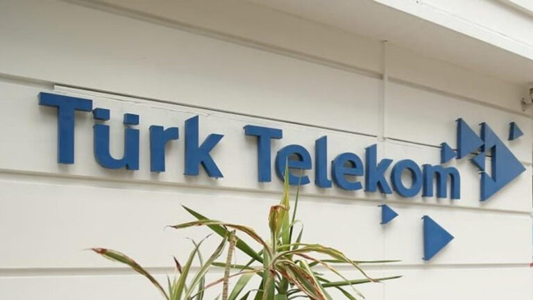 Türk Telekom Genel Merkezi işçilerinden tepki çeken bir hamleye imza attı