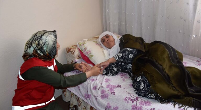 Bakan Göktaş: “Toplam 2,8 milyar TL Evde Bakım Yardımı’nı hesaplara yatırmaya başladık”