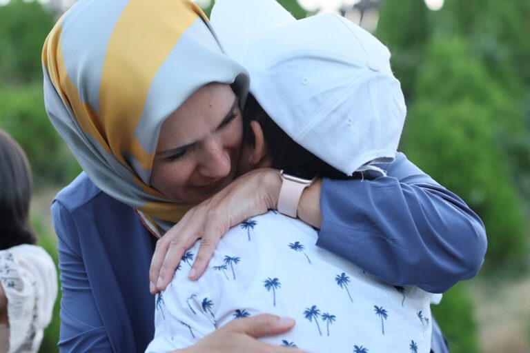 Bakan Mahinur Özdemir Göktaş: Sosyal ve Ekonomik Destek (SED) ödemesi, ailelerin hesaplarına