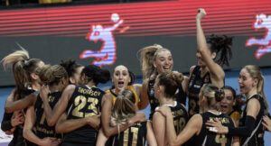 Dev maçta VakıfBank güldü