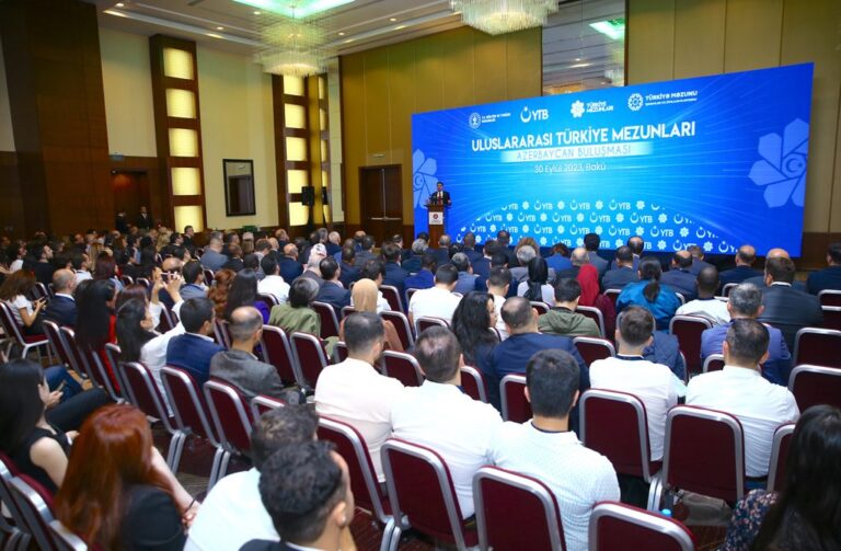 Azerbaycan’da YTB ve Türkiye Mezunları