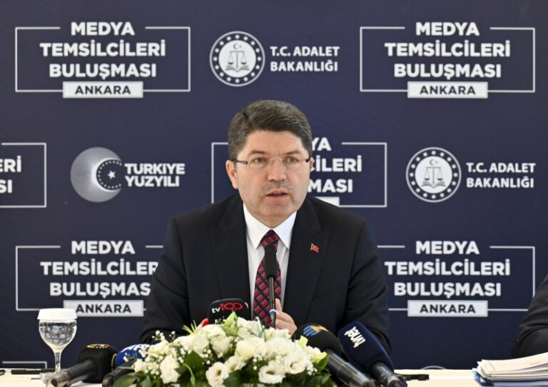 Adalet Bakanı Yılmaz Tunç, Basın kuruluşlarının Ankara temsilcileriyle bir araya geldi