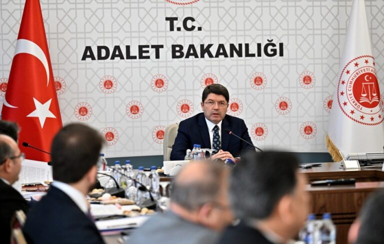 Bakan Tunç, “Çocuğun üstün yararı bizim için çok önemli”