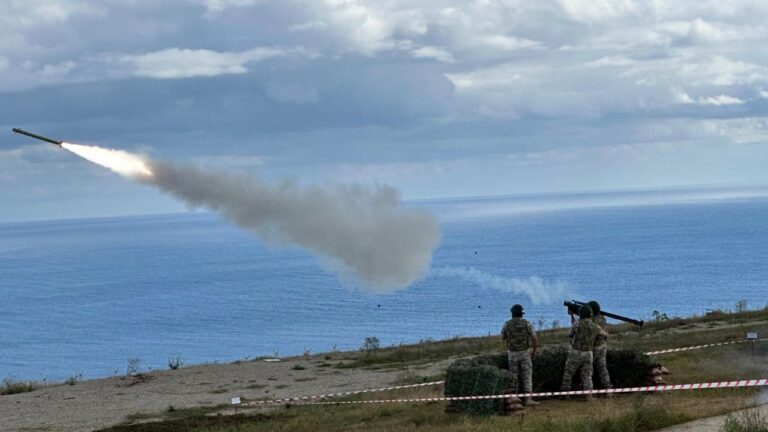 Milli Savunma Bakanlığı (MSB), eğitim atışı görsellerini paylaştı