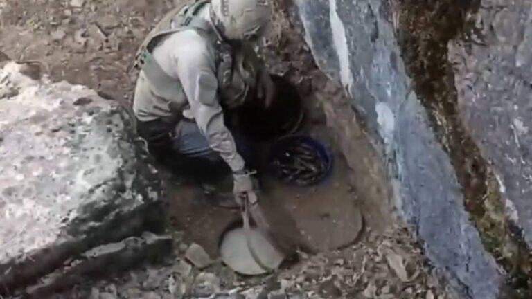 Terör örgütüne ait çok sayıda silah ele geçirildi