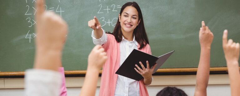 CHP Kocaeli Milletvekili Prof. Dr. Mühip Kanko, “Türkiye’de Öğretmenlerin Sorunları Saymakla Bitmiyor!” 