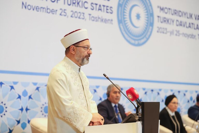 “İnancını, tarihini, medeniyetini, değerlerini bilmeyen bir toplum, aydınlık bir gelecek inşa edemez”