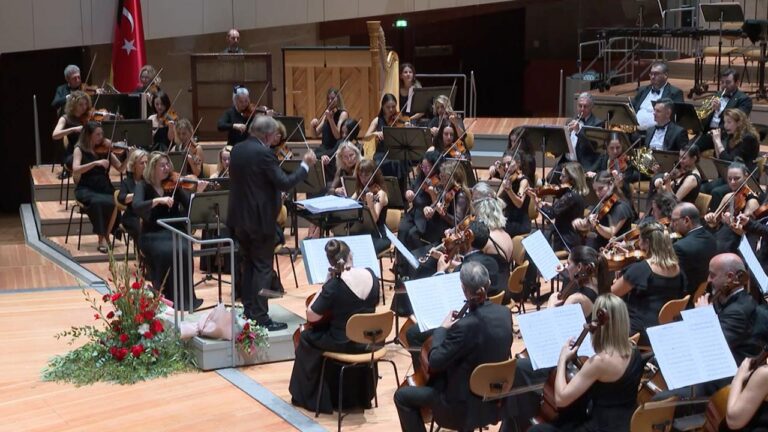 Berlin’de Türkiye Cumhuriyeti’nin 100. Yılı kutlandı