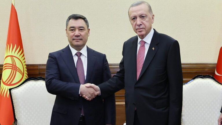 Cumhurbaşkanı Erdoğan, Caparov ve Orban ile görüştü