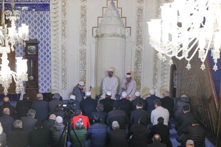 Hacı Bayram Veli Camii’nde Filistin ve şehitler için dualar edildi