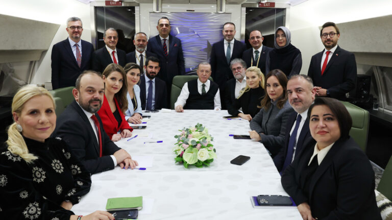 İsrail ABD’den Cesaret ve Güç Alıyor