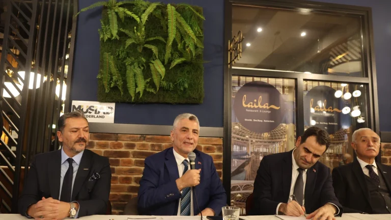 Dünya Türk işadamlarının kalbi Amsterdam’da attı