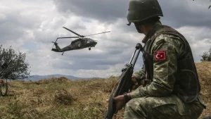 Pençe Kilit’te PKK’ya ait çok miktarda silah ve mühimmat ele geçirildi