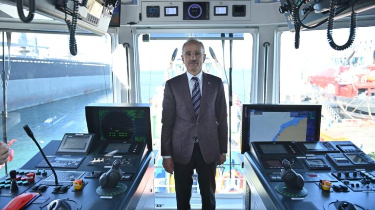 Bakan Uraloğlu: 85 tersane ile Türkiye artık gemi sektöründe söz sahibi