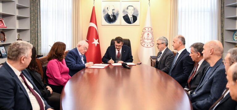 Eğitime hayırsever desteği devam ediyor