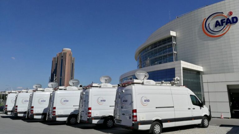 Türksat acil durumlar için 3 bin 272 uydu anteni kurdu