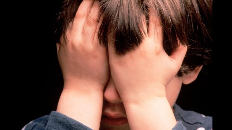 Neden bazı çocuklar daha çabuk öfkelenir?