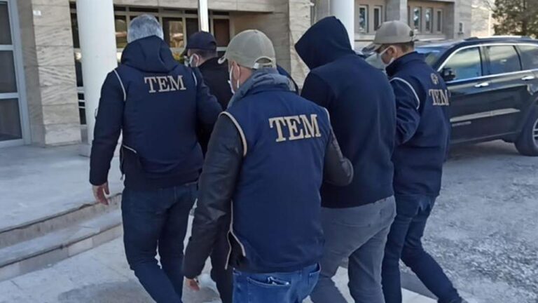 FETÖ’ye “Kıskaç-5” operasyonu: 27 gözaltı